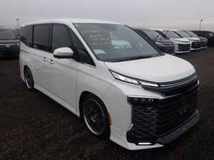 Toyota Voxy S-Z PKG 5 Grade 2023 for Sale