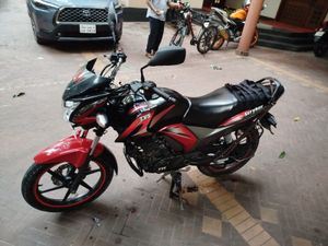 TVS Stryker . 2017 for Sale