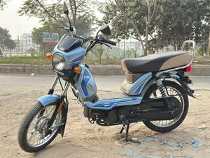 TVS XL 100 ১০ বছরের কাগজ 2025 for Sale