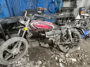 Walton Stylex Stylex.+ শুধু বডিটা আছে টাংকিটা ,পিছনে চাকটা for Sale