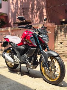Yamaha FZ FI V3 Deluxe Majesty Red 2024 for Sale
