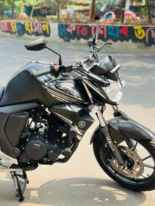 Yamaha FZS-FI V2 Dark Knight on test 2025 for Sale