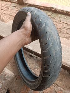Yamaha FZs V2 tire sell for Sale
