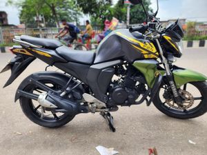 Yamaha FZs V2 super fresh 2017 for Sale