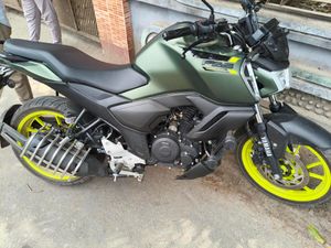 Yamaha Fzs V4 cyber green 2025 for Sale