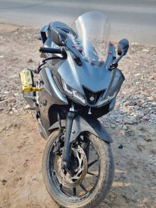 Yamaha R15 v3 bs6 2020 for Sale