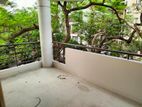 Unfurnished Flat For Rent Good Location in Gulshan