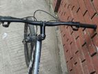 Upland Vanguard 100 full fresh condition 3/7, 26" v brake