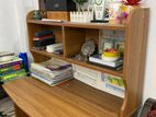 urgent desk for sale .. (18 x 36 )cm²