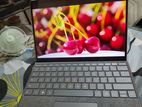 Urgent selling a few days used surface pro 9