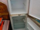Used, Valo Fridge