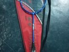 Used yonex badminton bad.weight 68g.balance 285+3mm.string tension 32-36