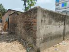 উত্তরখানে ১২ ফিট রাস্তা সংলগ্ন তিতাস গ্যাস সহ তিন কাঠা জমিতে বাড়ি