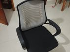 V mash headrest chair