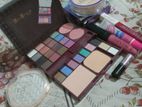 valo Kisu makeup item