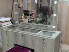 Vanity dressing table বিক্রয় হবে।