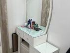 Vanity dressing table