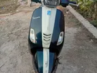 Vespa SXL 125 . 2023