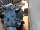 Vespa VXL 150 . 2018