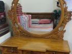 Victoria moghol dressing table