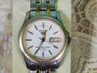 Vintage Seiko 5 automatic 23 jewels watch with date function