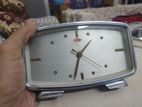 vintage table clock mechanical. no battery