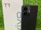 Vivo T1 4/128 gb full box (Used)