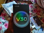 Vivo V30 12/256 GB (Used)