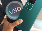 Vivo V30 12/256 (Used)