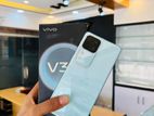Vivo V30 Brand new condition (Used)