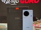 Vivo X90 12/256 full box (Used)