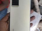 Vivo Y33s . (Used)