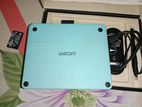 Wacom CTH-490 Intuos Comic Graphic Tablet with Wireless Bluetooth kit