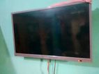 Walton 24 inch led tv. for sell