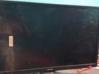 Walton 32'' LED smart TV For Sell.