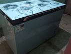 Walton Freezer 300l