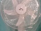 Walton rechargeable fan