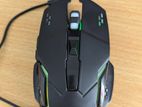 Wireless rechargeable gaming mouse