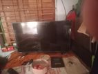 Wlaton 32 inch tv sell.