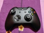 x- Box one Controller (Almost new)