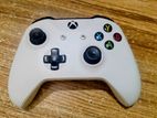 Xbox One S controller