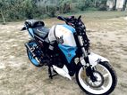 Yamaha FZ V1 2013