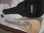 Yamaha Acoustic Guetar