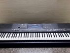 Yamaha Digital Keyboard E463