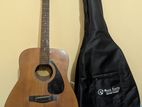 Yamaha F310 guiter