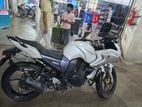 Yamaha Fazer সুপার ফ্রেশ 2015