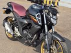 Yamaha FZ FI V3 Deluxe Black Golden 2024