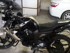 Yamaha FZS 2011