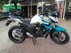 Yamaha FZS 2016
