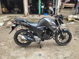 Yamaha FZS 2022